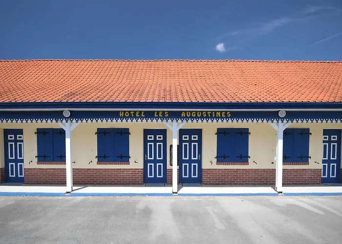 Hotel Les Augustines 3*